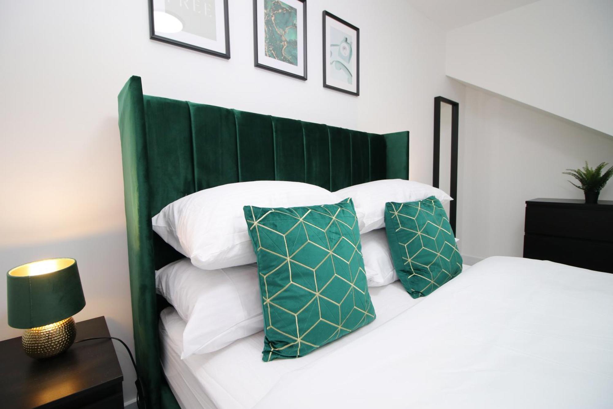 New Cardiff Bloc Exclusive Apartments By Prime Stays - Shops And Parking - Great For Groups And Families Eksteriør billede
