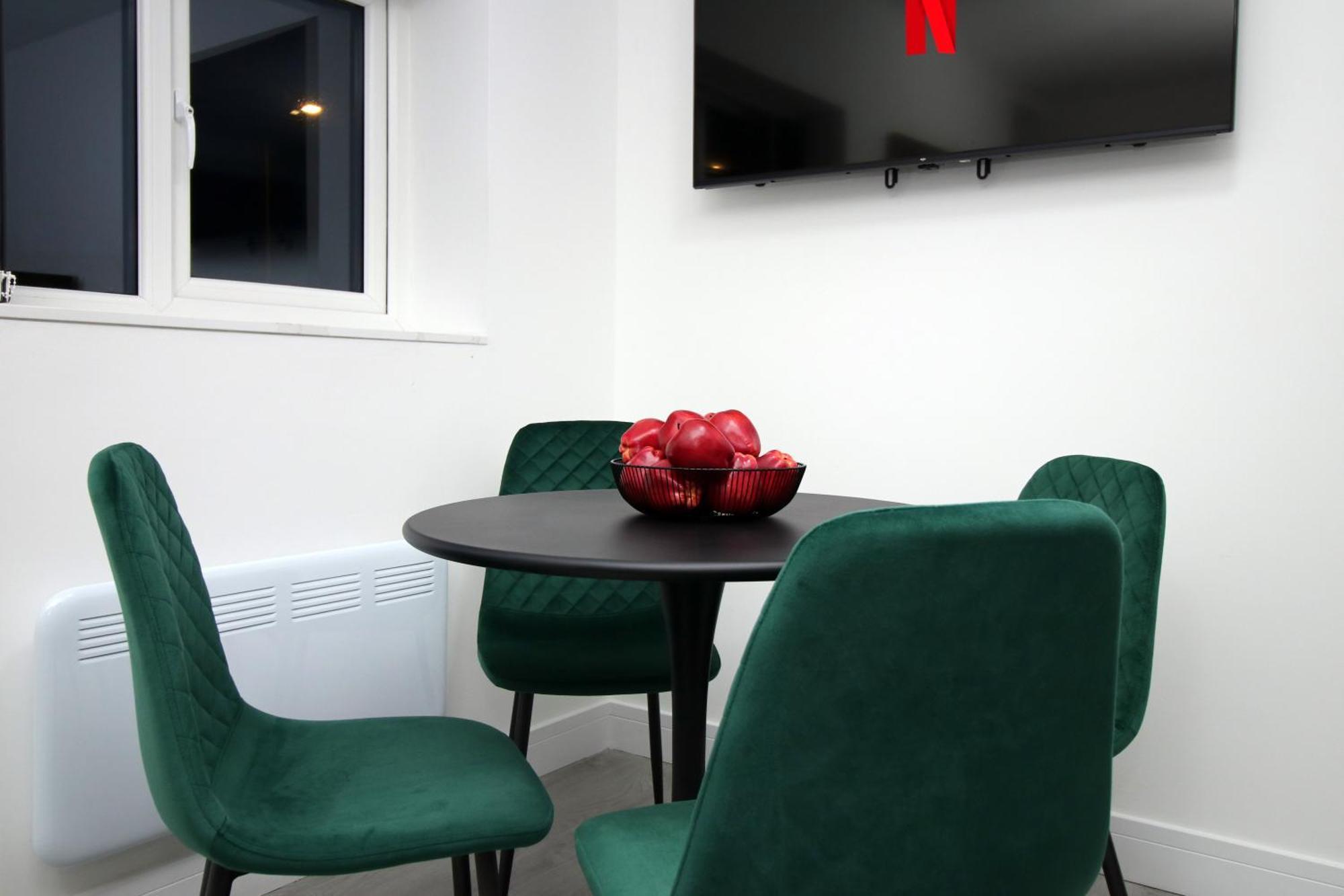 New Cardiff Bloc Exclusive Apartments By Prime Stays - Shops And Parking - Great For Groups And Families Eksteriør billede